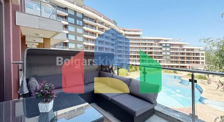 Трехкомнатная квартира в Петерхаус