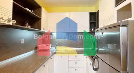 Трехкомнатная квартира в Петерхаус