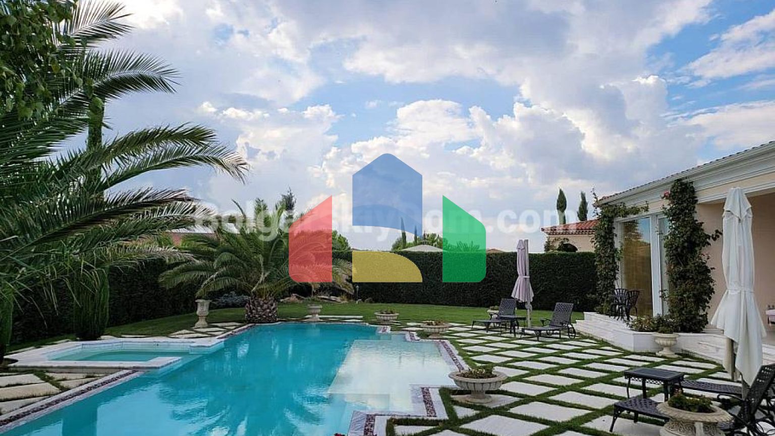 Вилла в Эден Парк