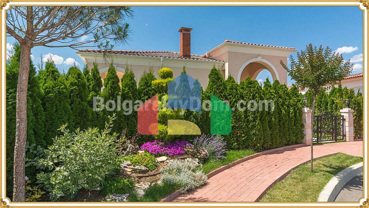 Вилла в Эден Парк