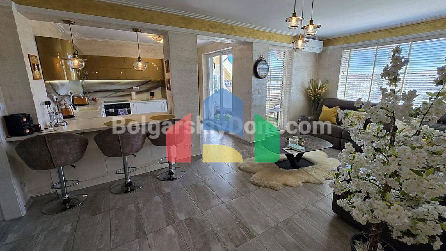 Трикімнатна квартира в Сі Дрімс