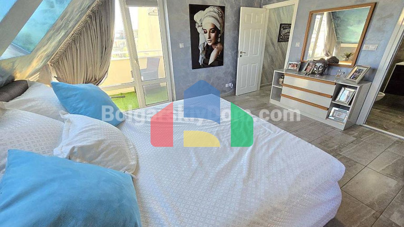 Трикімнатна квартира в Сі Дрімс