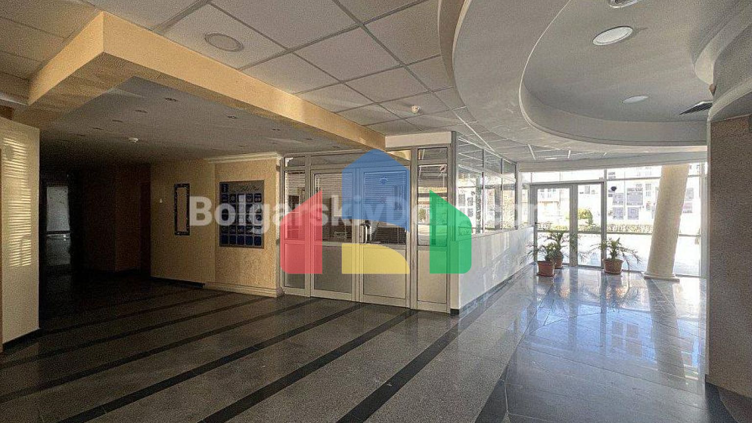 Двокімнатна квартира в Соле Мар