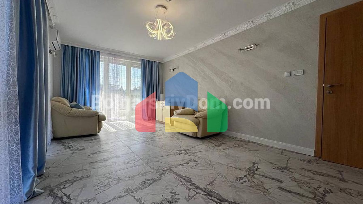 Двокімнатна квартира в Соле Мар