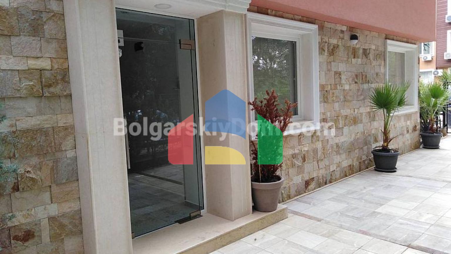 Двокімнатна квартира в Сонячному березі