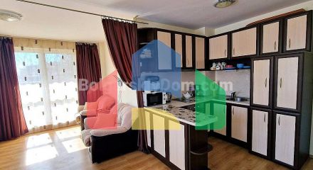 Two-bedroom apartment in Flores Park