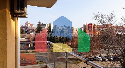 Two-bedroom apartment in Flores Park