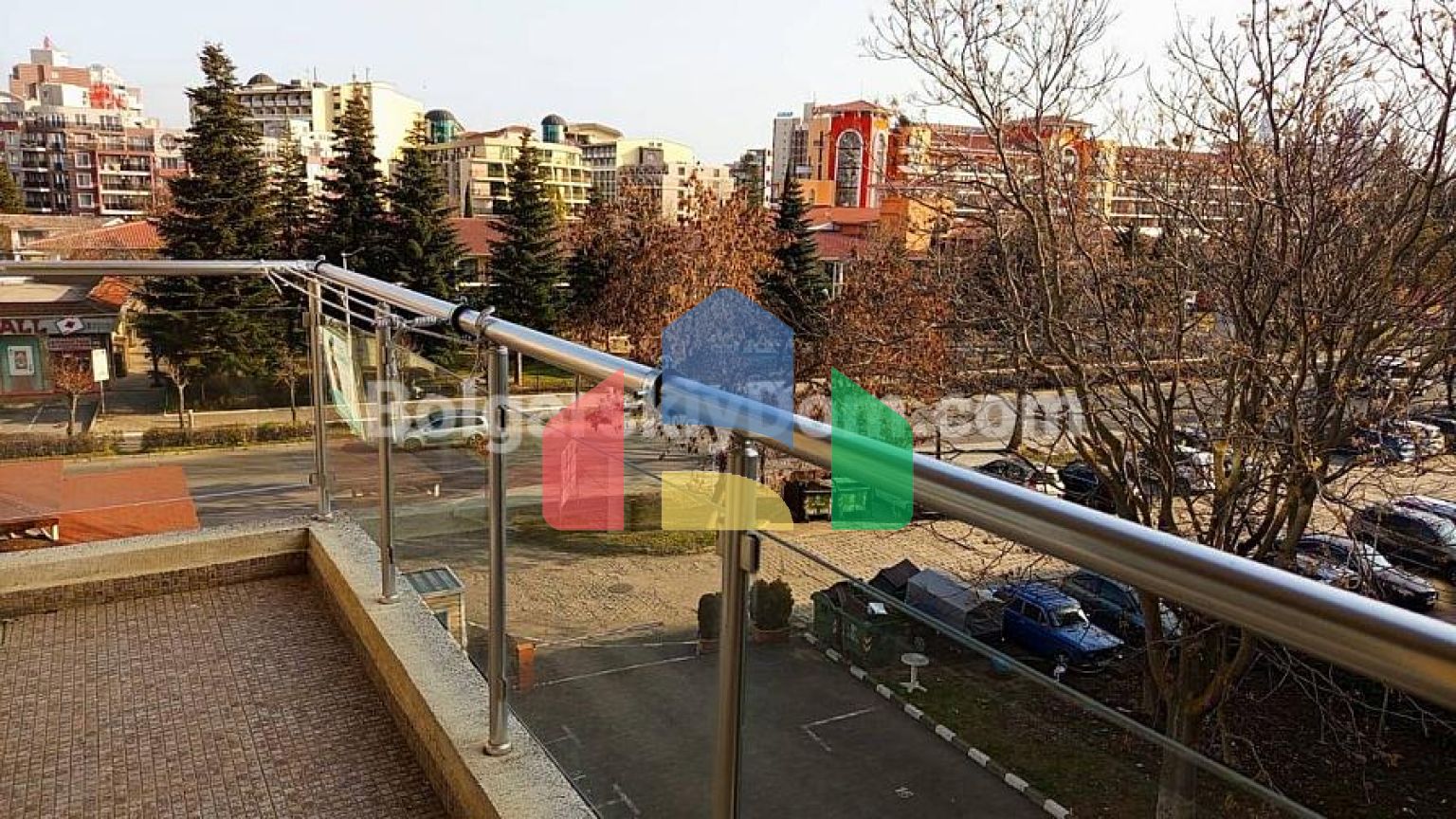 Трехкомнатная квартира во Флорес Парк