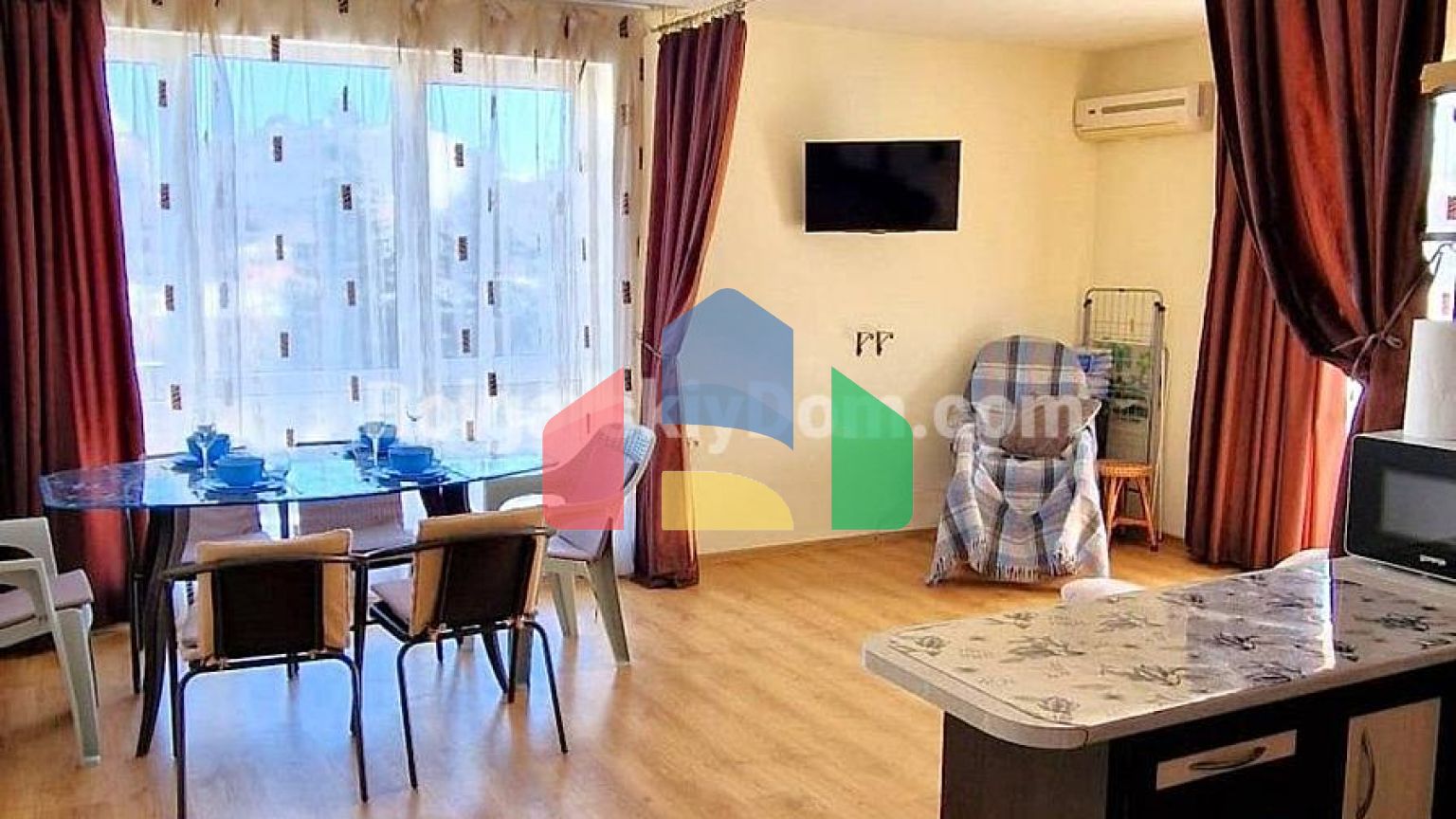 Трехкомнатная квартира во Флорес Парк