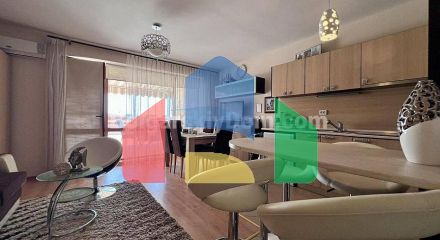 One-bedroom apartment in Gardenia Hills