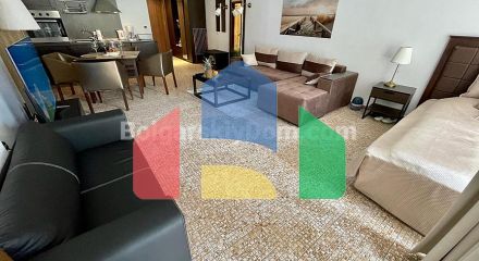 Простора студія в Барсело Роял Біч