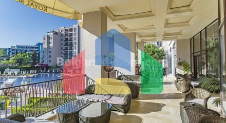 Простора студія в Барсело Роял Біч