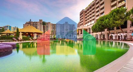 Простора студія в Барсело Роял Біч