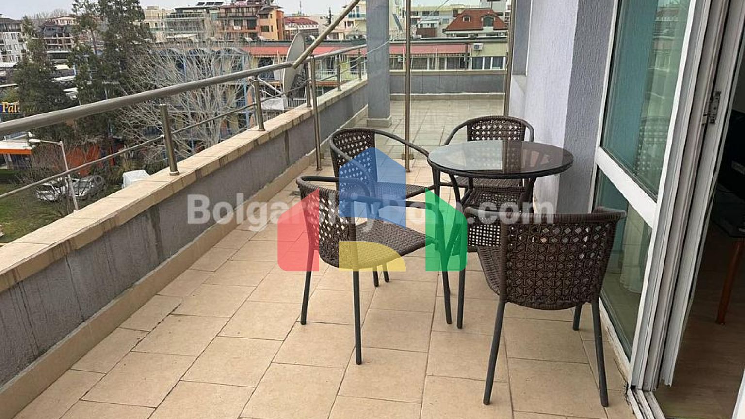 Квартира-студия в Солнечном Береге