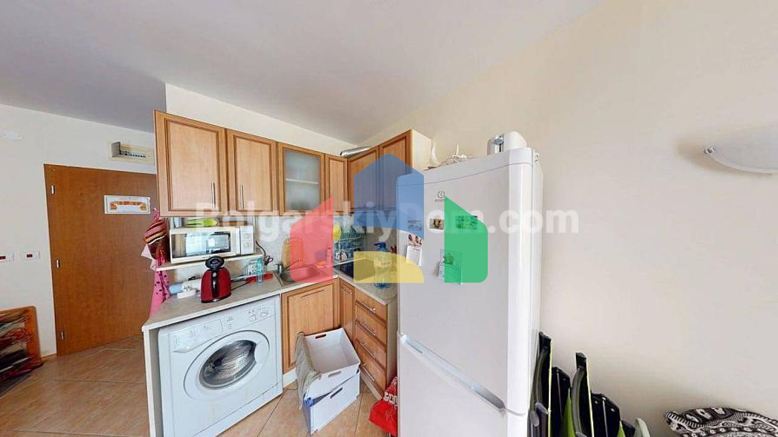 Двокімнатна квартира в Сансет Біч 2