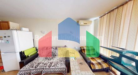 Двокімнатна квартира в Сансет Біч 2