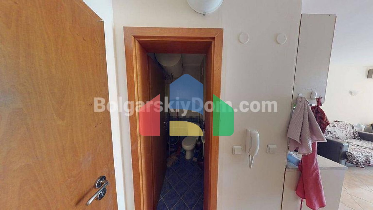 Двокімнатна квартира в Сансет Біч 2