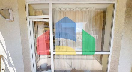 Двокімнатна квартира в Сансет Біч 2