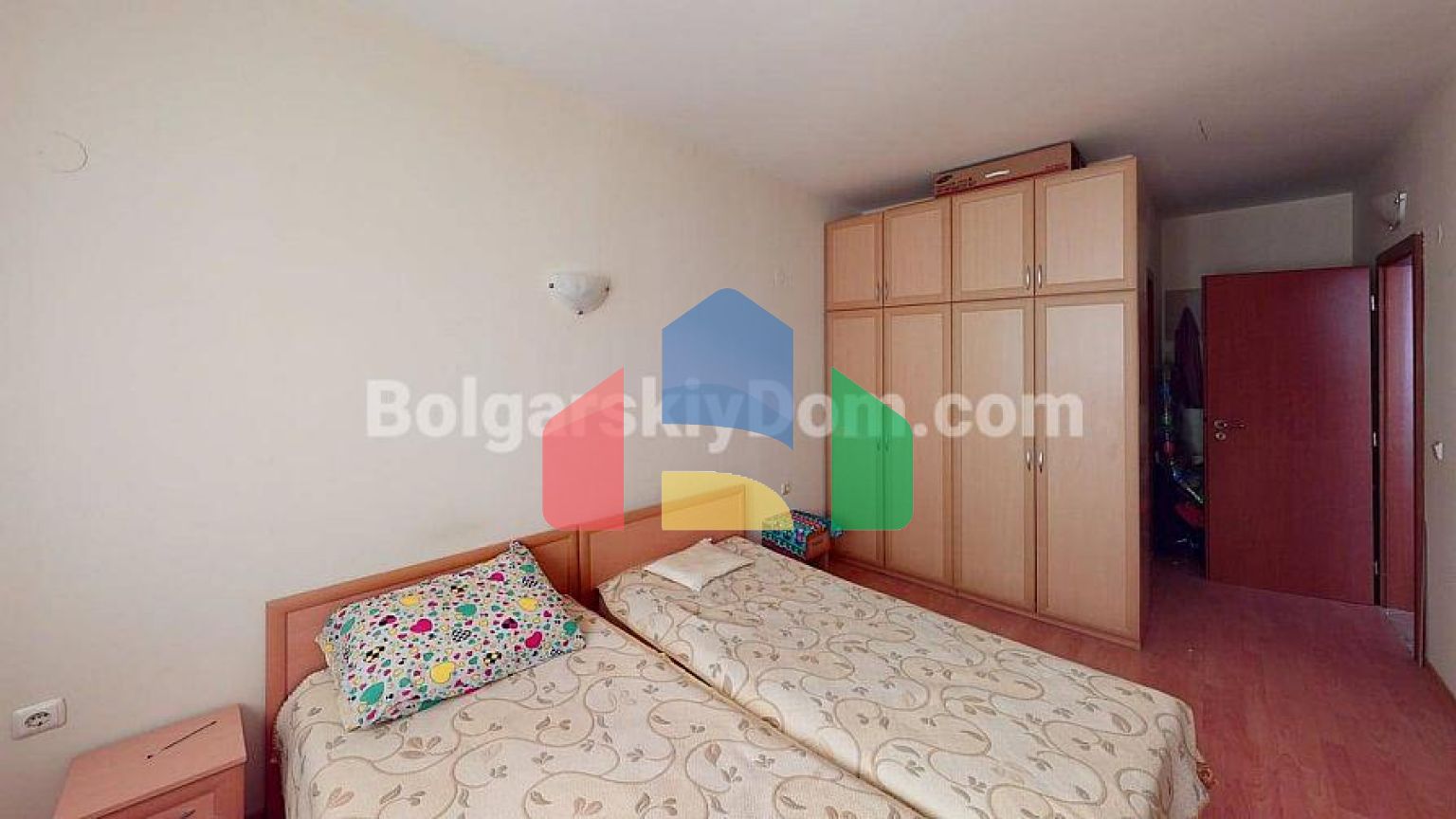 Двокімнатна квартира в Сансет Біч 2