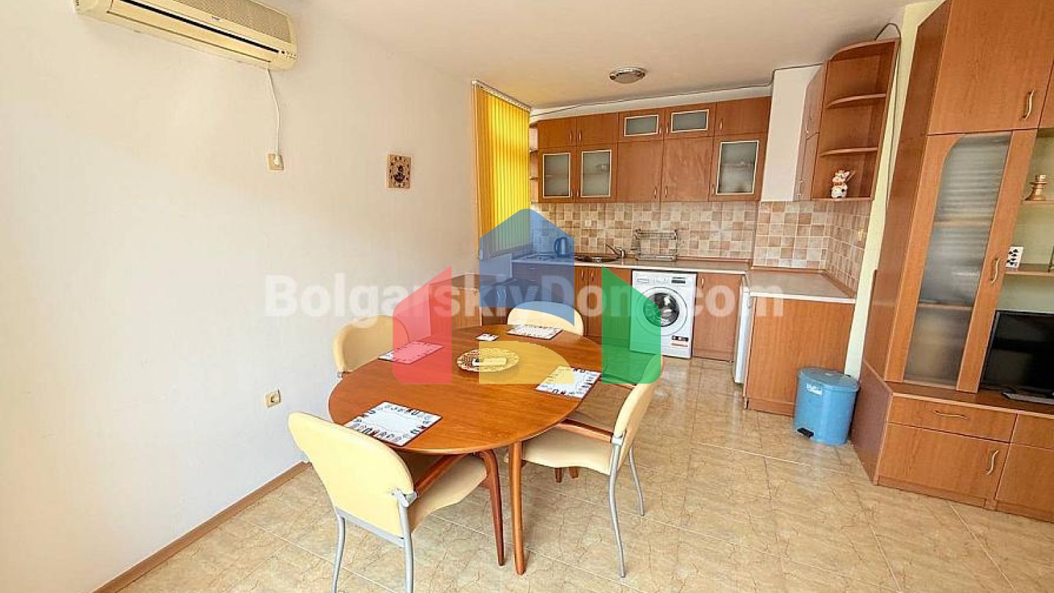 Трикімнатна квартира в Еліт 1