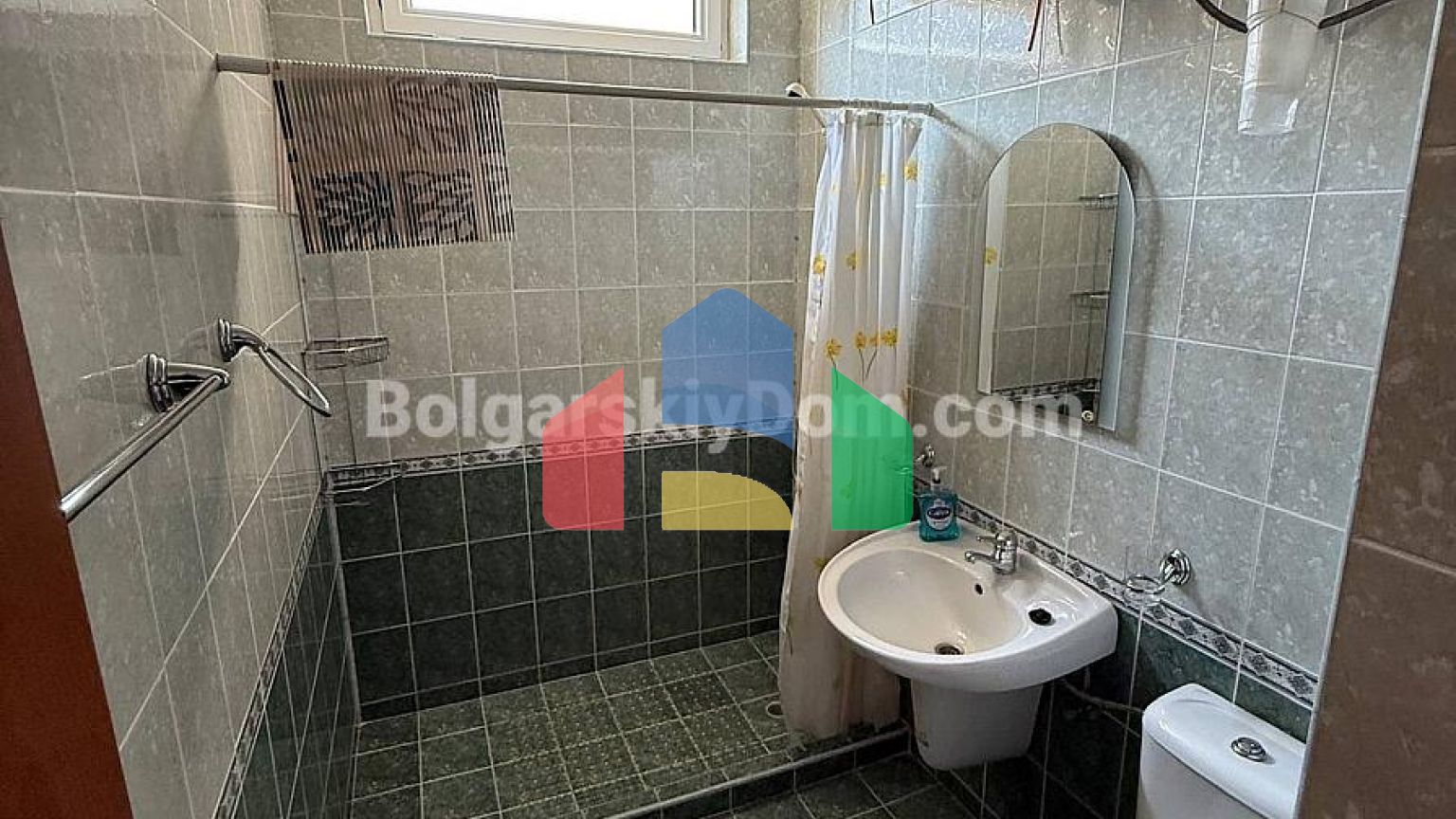 Трикімнатна квартира в Еліт 1