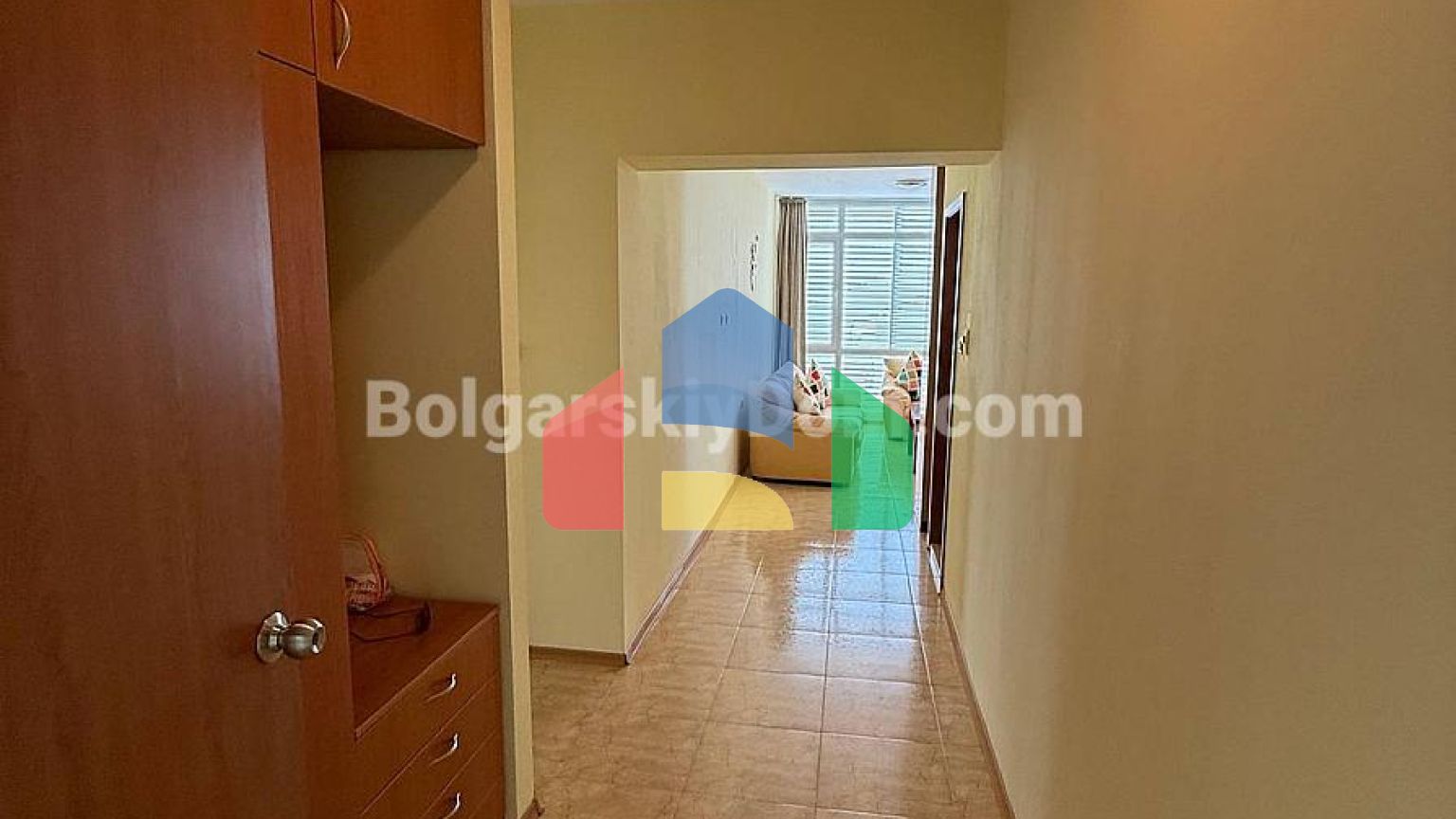 Трикімнатна квартира в Еліт 1