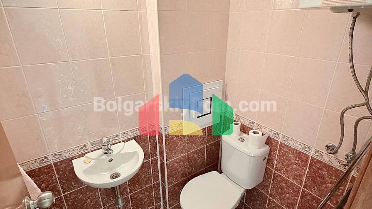 Трикімнатна квартира в Еліт 1