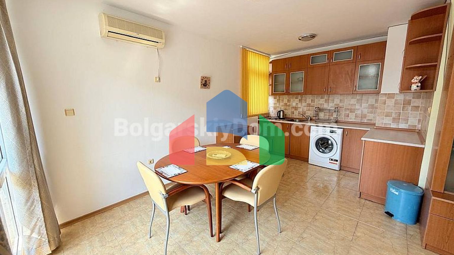 Трикімнатна квартира в Еліт 1