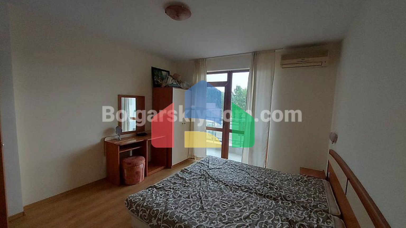 Двокімнатна квартира в Амелія