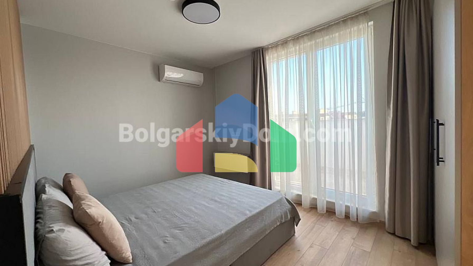 Двокімнатна квартира в Емілія Романа Парк