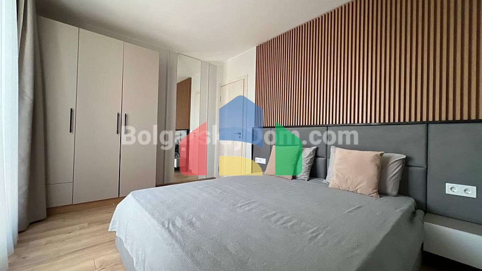 Двокімнатна квартира в Емілія Романа Парк