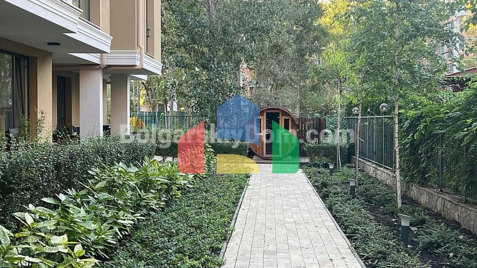 Двокімнатна квартира в Емілія Романа Парк