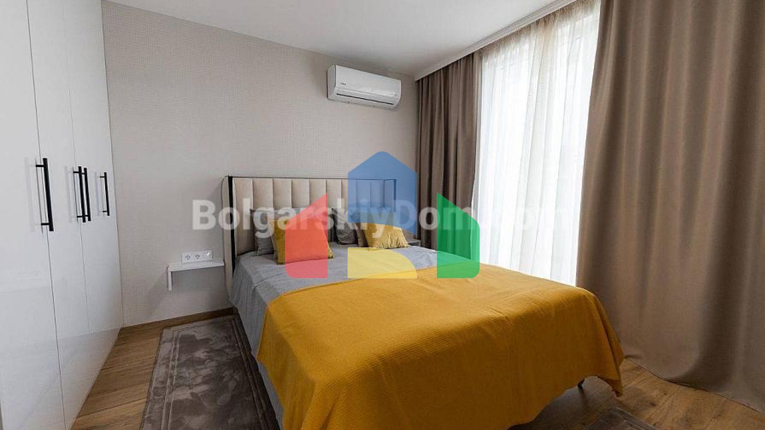 Двокімнатна квартира в Емілія Романа Парк