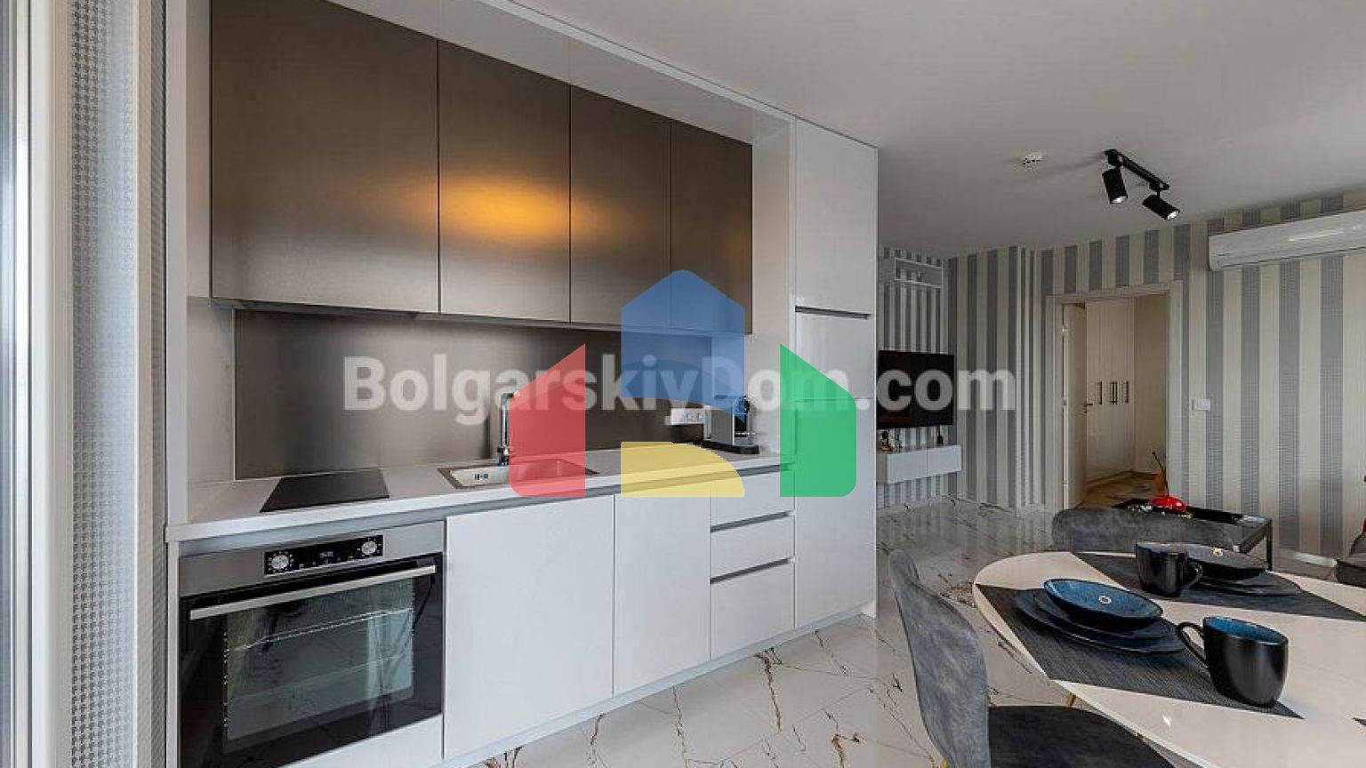 Двокімнатна квартира в Емілія Романа Парк