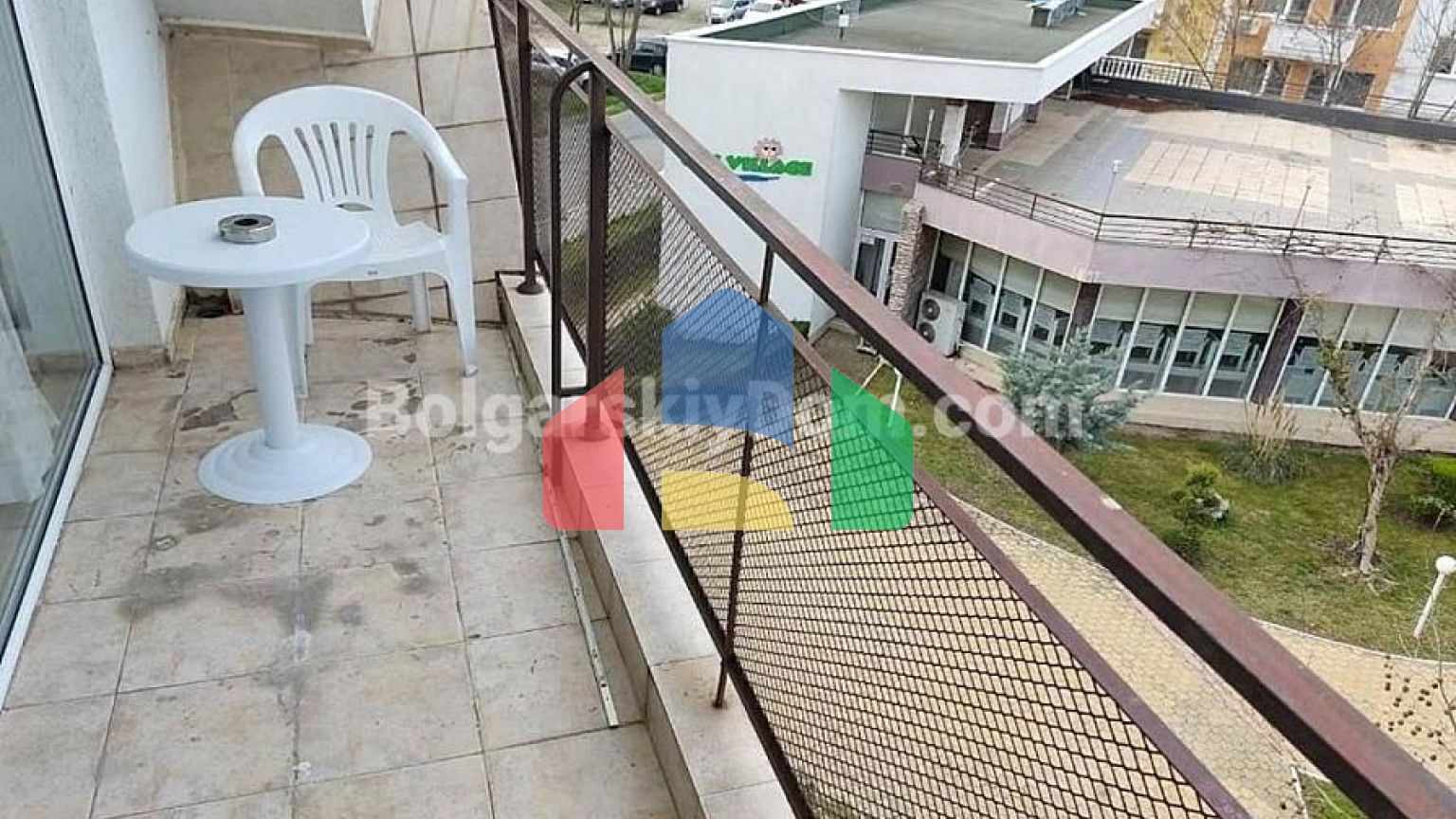 Четырехкомнатная квартира в Сан Вилладж