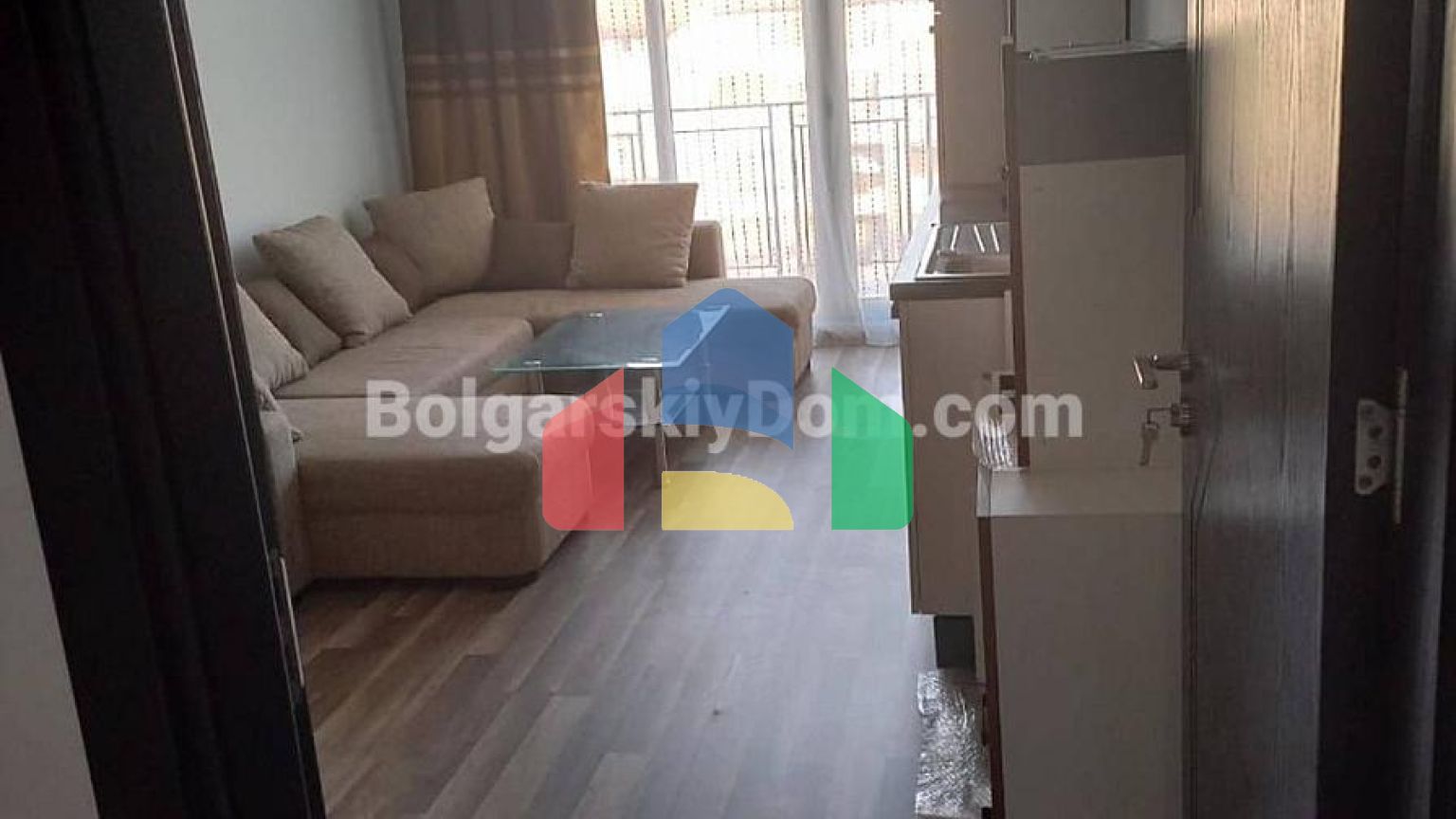 Трехкомнатный мезонет в Амбер Бич