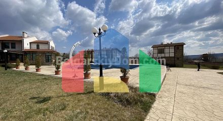 Двухэтажные дома в Горице