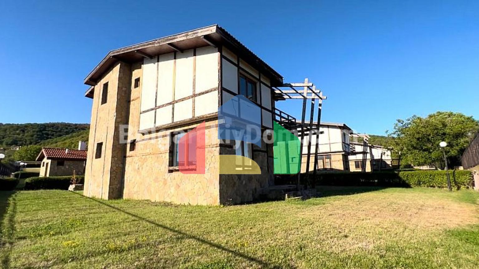 Двухэтажные дома в Горице