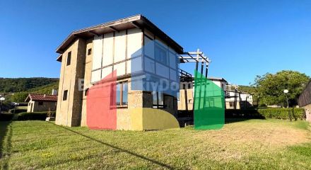 Двухэтажные дома в Горице