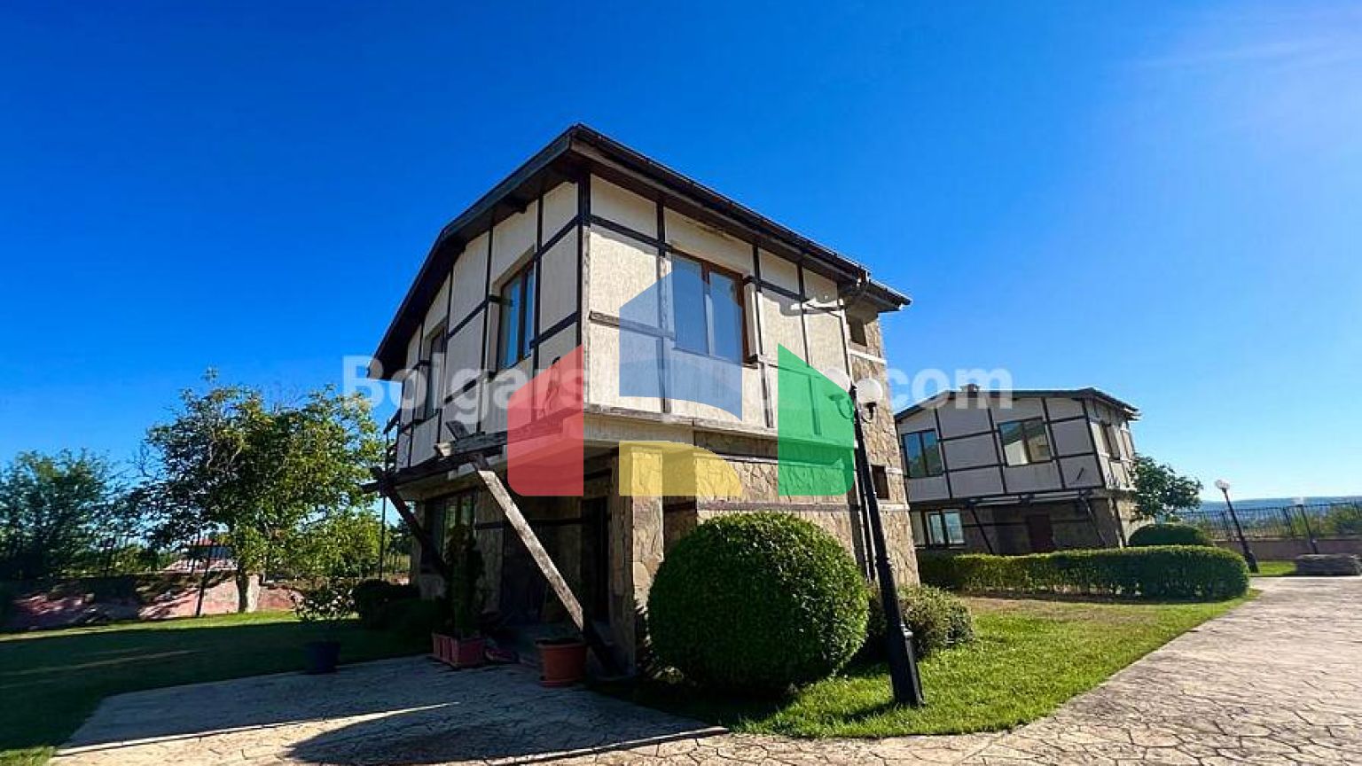 Двухэтажные дома в Горице