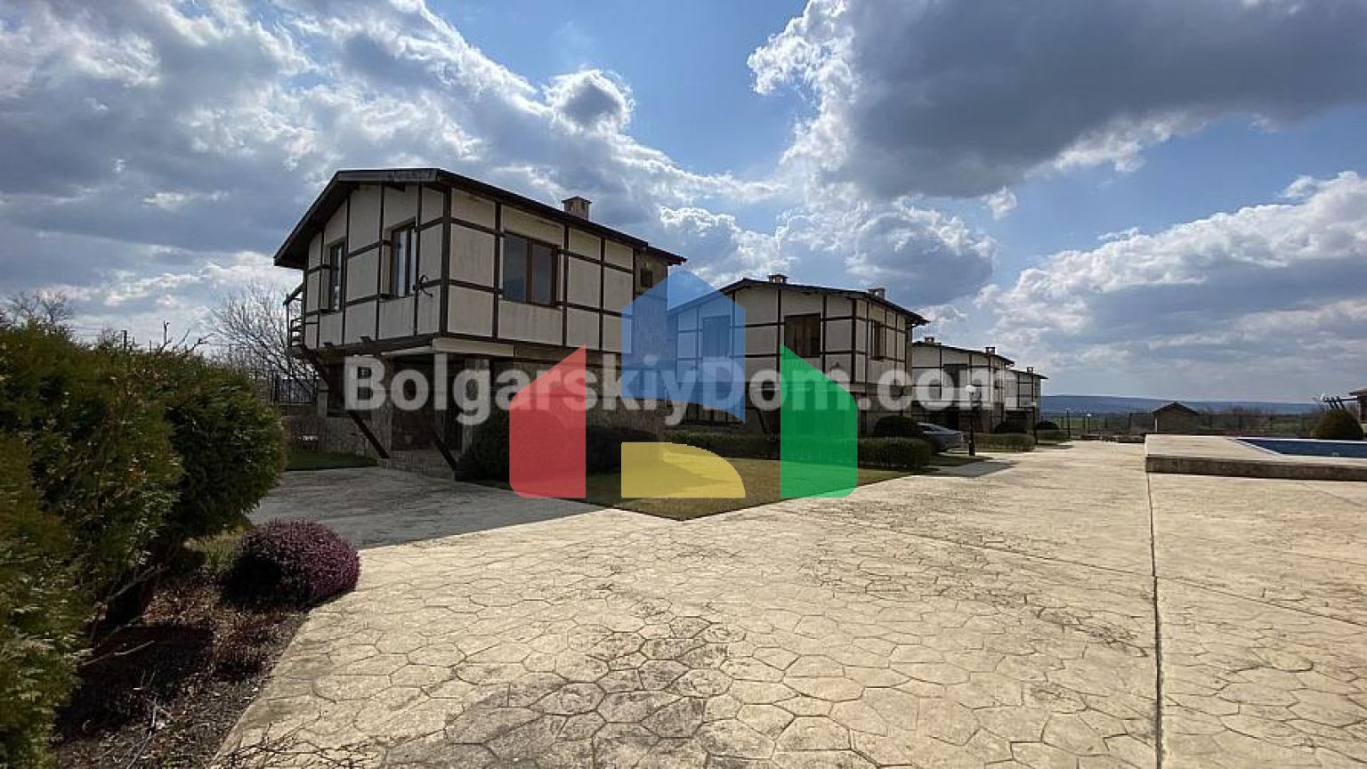 Двухэтажные дома в Горице