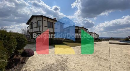 Двухэтажные дома в Горице