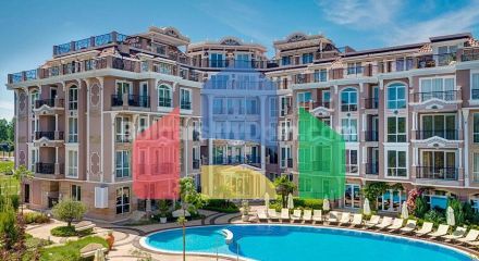 Studio apartment in Izida Palace