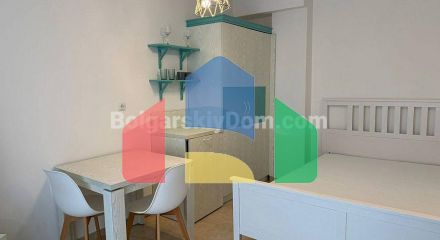 Studio apartment in Izida Palace