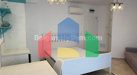 Studio apartment in Izida Palace