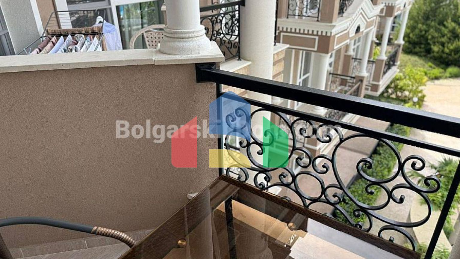 Квартира-студия в Изида Палас