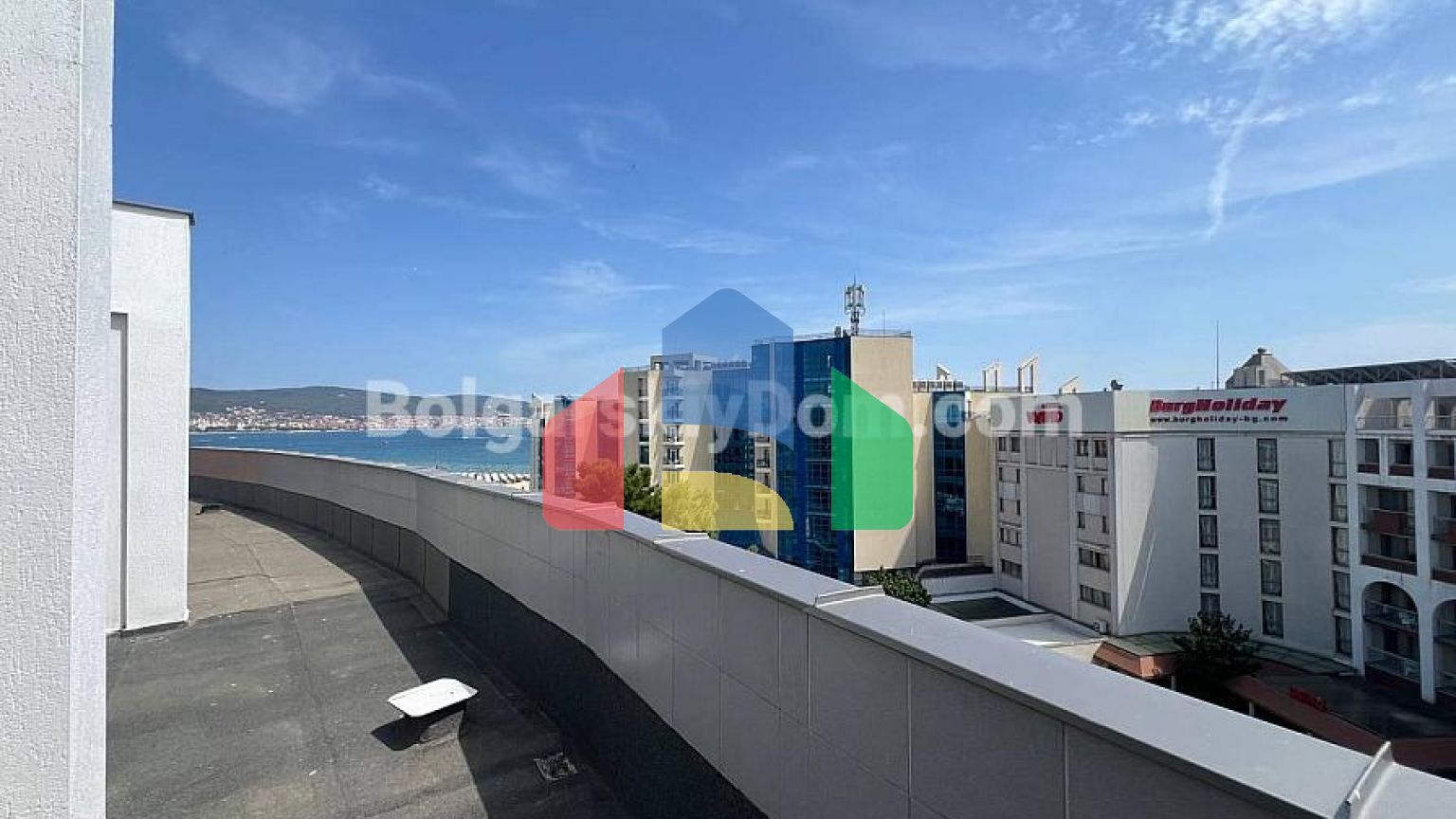 Квартира-студия в Колизей 2