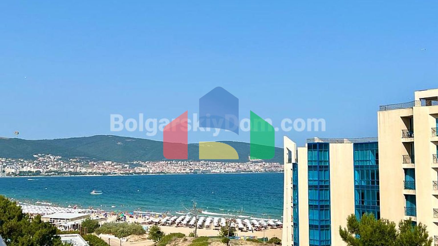 Квартира-студия в Колизей 2