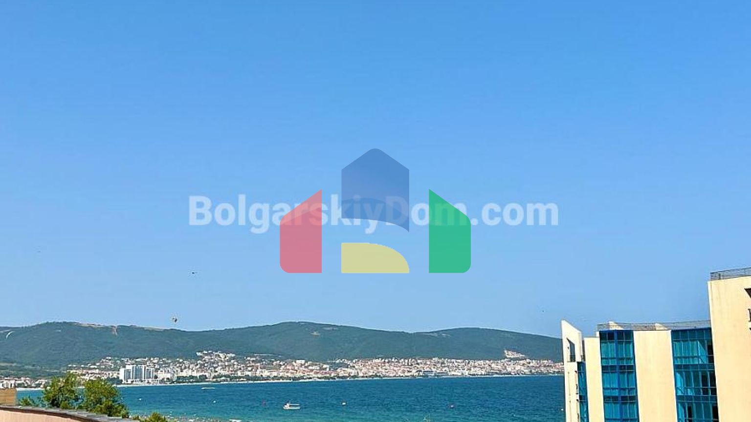 Квартира-студия в Колизей 2