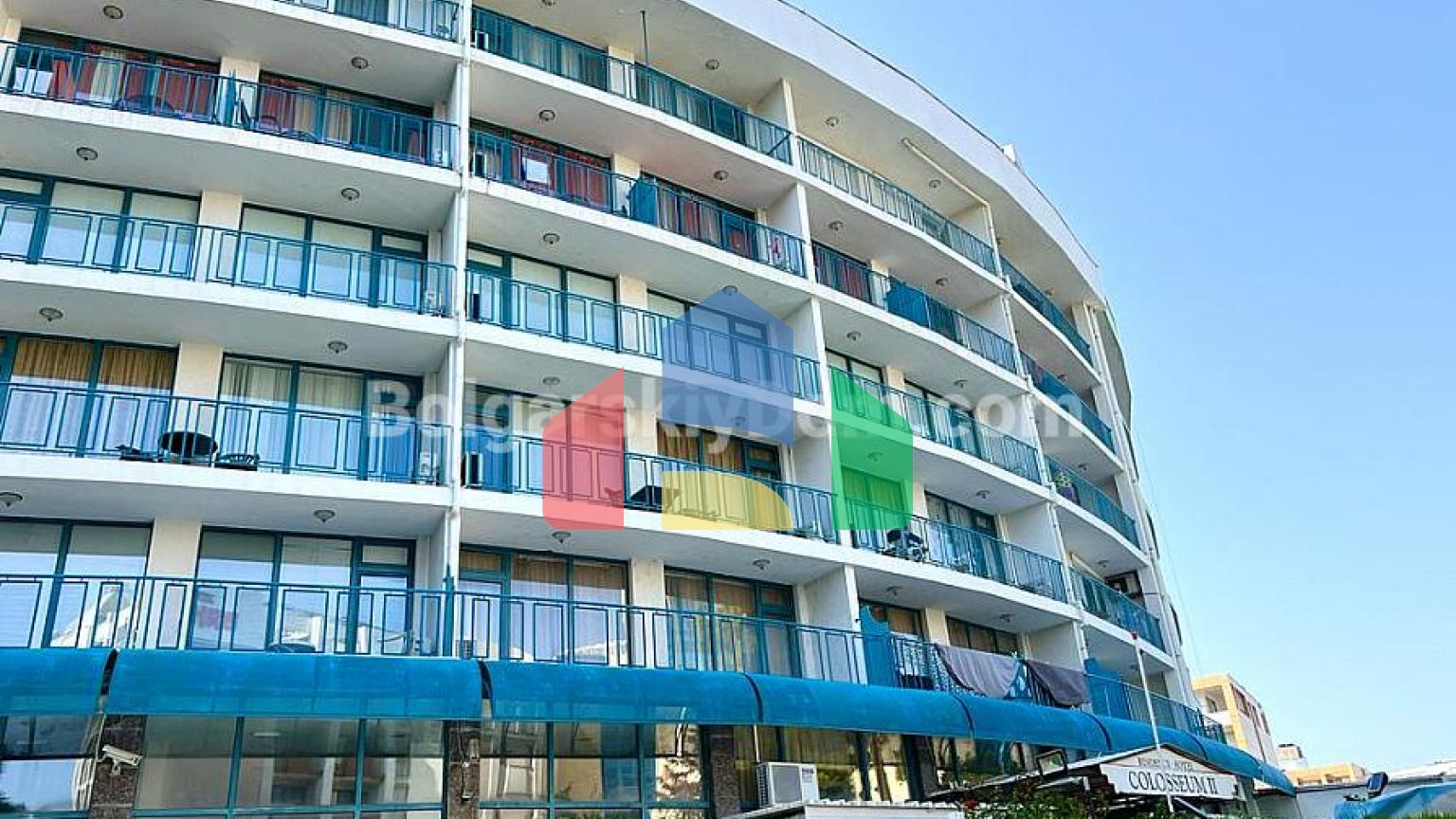 Квартира-студия в Колизей 2